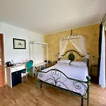 Nest On The 3*