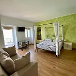 Nest On The Отель типа 