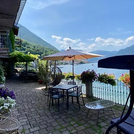 Couette-café Nest On The 3*