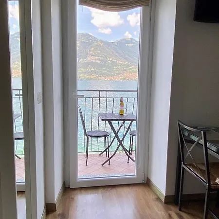 Alojamento de Acomodação e Pequeno-almoço Nest On The Lezzeno